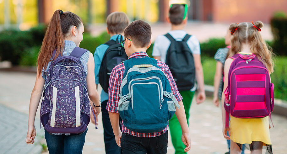 Local Chiropractor offers Backpack Safety Tips to Lighten Their Backpack Overload