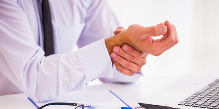 Can Chiropractic Care Help With Carpal Tunnel Syndrome?